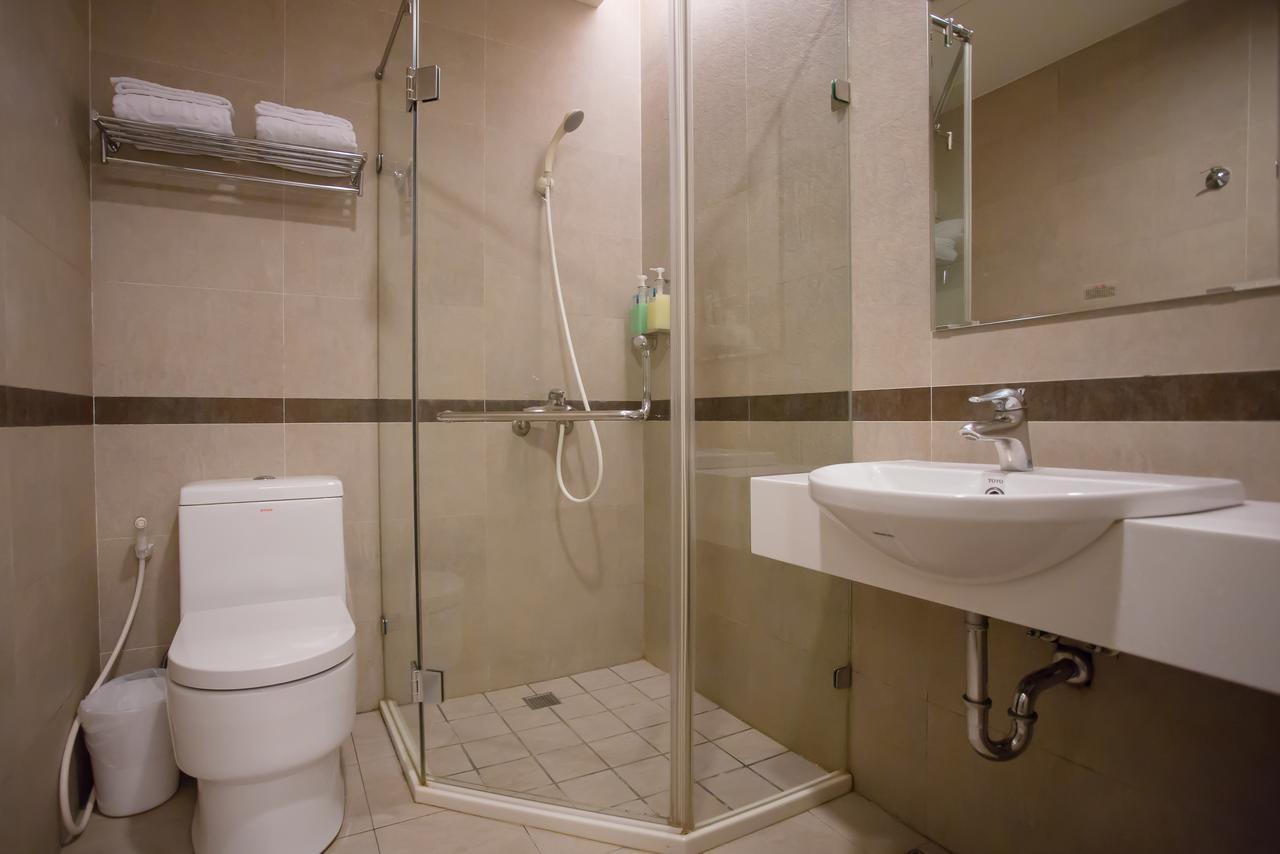 Garden Hotel Тайчжун Экстерьер фото