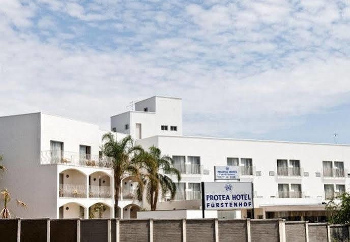 Garden Hotel Тайчжун Экстерьер фото