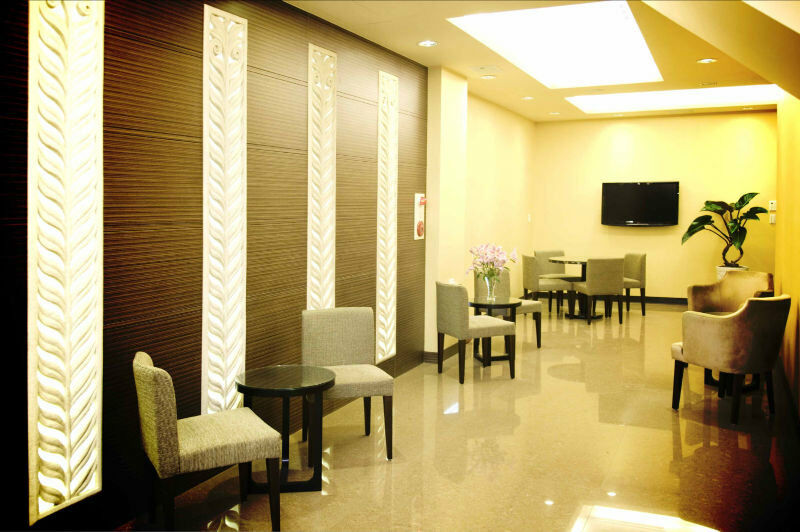 Garden Hotel Тайчжун Экстерьер фото